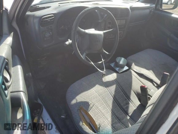 2000 GMC Sonoma with VIN 1GTDT14W8Y8313288, listed as a Copart auction lot 47313605 with 309,224 mi miles and Salvage Title. Bid and sale history available at DreamBid. Image 8.