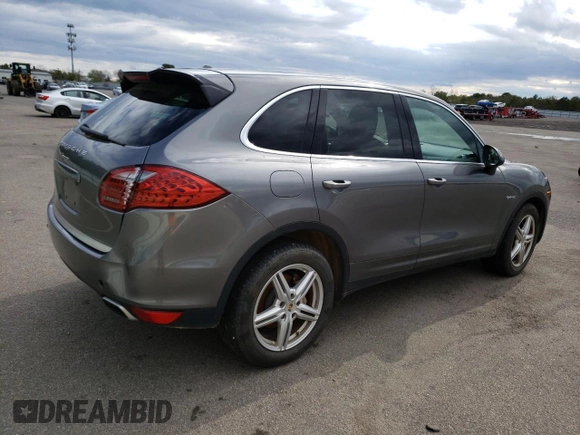 2011 Porsche Cayenne S Hybrid with VIN WP1AE2A29BLA91769, listed as a Copart auction lot 49475833 with 59,118 mi miles and Salvage Title. Bid and sale history available at carsss.com. Image 3.