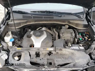 2013 Hyundai Santa Fe Sport z VIN 5XYZU3LA1DG097145, wystawiony jako Copart lot #59682995 z przebiegiem 183 647 mil mil oraz Czysty tytuł • Clean title. Historia ofert i sprzedaży dostępna na DreamBid. Obrazek 12.