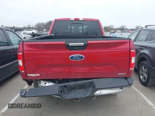 2020 Ford F-150 XL z VIN 1FTEX1EP1LFB83133, wystawiony jako IAAI lot #41379181 z przebiegiem 58 119 mil mil oraz . Historia ofert i sprzedaży dostępna na DreamBid. Obrazek 16.