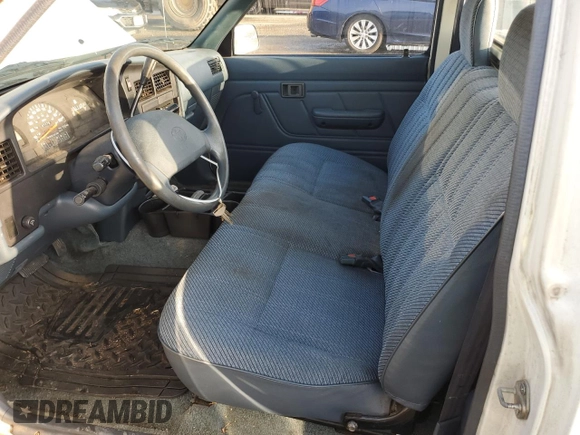 1993 Toyota Pickup DX with VIN JT4RN81PXP5152402, listed as a Copart auction lot 79282654 with 37,170 mi miles and Clean title. Bid and sale history available at DreamBid. Image 7.