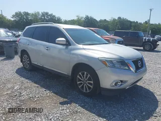2014 Nissan Pathfinder S with VIN 5N1AR2MNXEC637944, listed as a IAAI auction lot 42561097 with 137,433 mi miles and . Bid and sale history available at DreamBid. Image 1.