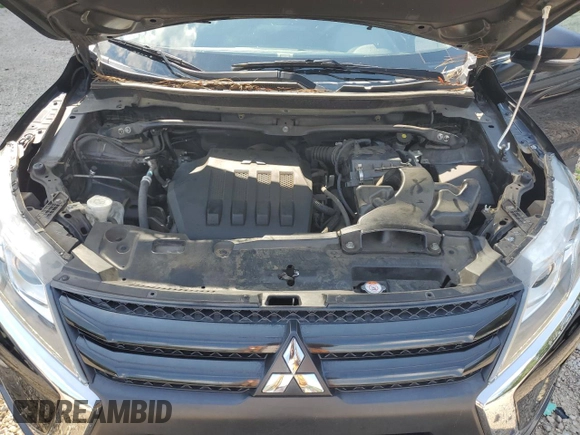 2018 Mitsubishi Eclipse Cross LE z VIN JA4AT4AA8JZ044362, wystawiony jako Copart lot #63783365 z przebiegiem 142 372 mil mil oraz Czysty tytuł • Clean title. Historia ofert i sprzedaży dostępna na DreamBid. Obrazek 12.