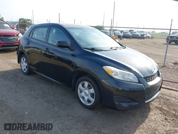 2009 Toyota Matrix with VIN 2T1KU40E69C091858, listed as a IAAI auction lot 41925490 with 153,161 mi miles. Bid and sale history available at carsss.com. Image 1.