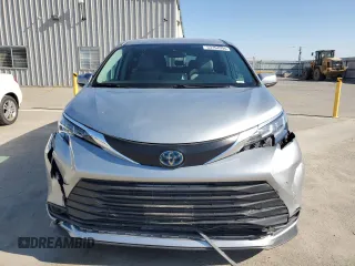 2021 Toyota Sienna LE with VIN 5TDKRKEC9MS035667, listed as a Copart auction lot 53754995 with 98,170 mi miles and Salvage title. Bid and sale history available at DreamBid. Image 5.