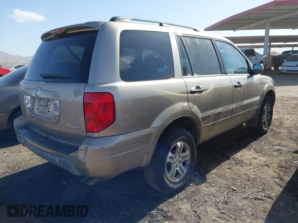 2005 Honda Pilot EX-L with VIN 5FNYF18585B046529, listed as a IAAI auction lot 41721911 with 223,266 mi miles. Bid and sale history available at carsss.com. Image 4.