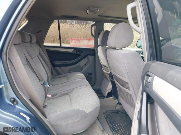 2004 Toyota 4Runner SR5 with VIN JTEBT14R140033766, listed as a IAAI auction lot 41611547 with 214,511 mi miles. Bid and sale history available at carsss.com. Image 8.