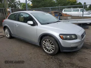 2009 Volvo C30 z VIN YV1MK672992145569, wystawiony jako Copart lot #68282304 z przebiegiem 93 414 mil mil oraz Tytuł czysty. Historia ofert i sprzedaży dostępna na DreamBid. Obrazek 4.