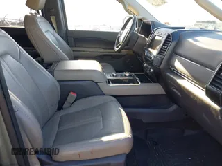 2019 Ford Expedition Limited with VIN 1FMJU2AT8KEA33195, listed as a IAAI auction lot 41222650 with 76,729 mi miles. Bid and sale history available at carsss.com. Image 5.