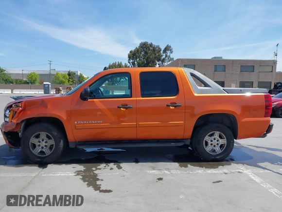 2007 Chevrolet Avalanche LTZ с VIN 3GNEC12J07G156688, выставлен на аукционе IAAI как лот 42095186 с пробегом 224 714 миль миль и . История ставок и продаж доступна на DreamBid. Изображение 15.