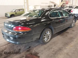 2004 Chrysler Concorde Limited z VIN 2C3AD56G54H602098, wystawiony jako IAAI lot #41192643 z przebiegiem 109 569 mil mil oraz . Historia ofert i sprzedaży dostępna na DreamBid. Obrazek 4.