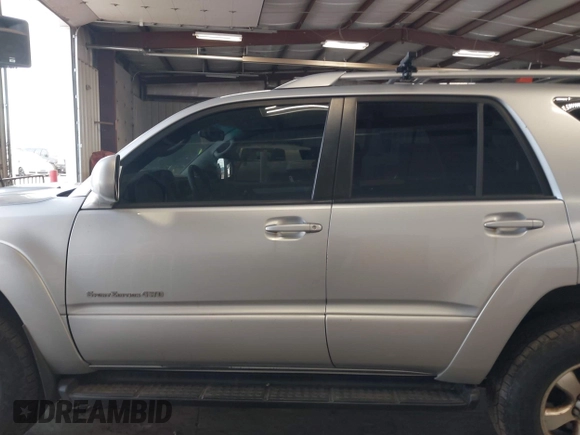 2005 Toyota 4Runner SR5 with VIN JTEBT14R858025666, listed as a IAAI auction lot 42022937 with 302,497 mi miles and . Bid and sale history available at DreamBid. Image 15.