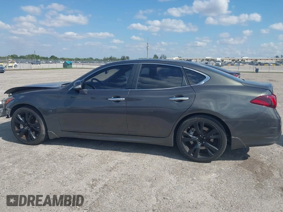 2013 Infiniti M37 with VIN JN1BY1AP8DM511850, listed as a IAAI auction lot 42063120 with 111,545 mi miles. Bid and sale history available at carsss.com. Image 15.