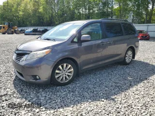 2011 Toyota Sienna XLE z VIN 5TDDK3DCXBS026042, wystawiony jako Copart lot #57305235 z przebiegiem 330 056 mil mil oraz Czysty tytuł • Clean title. Historia ofert i sprzedaży dostępna na DreamBid. Obrazek 1.