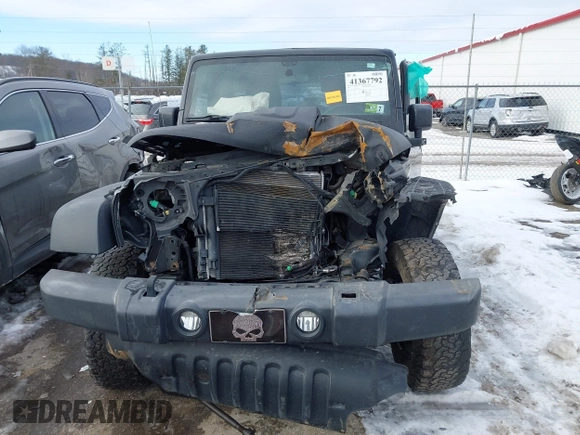 2017 Jeep Wrangler Unlimited Sport with VIN 1C4BJWDG1HL559261, listed as a IAAI auction lot 41367792 with 96,284 mi miles. Bid and sale history available at carsss.com. Image 12.