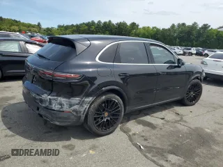 2020 Porsche Cayenne z VIN WP1AA2AY2LDA01485, wystawiony jako Copart lot #58652525 z przebiegiem 56 562 mil mil oraz Szkoda całkowita • Salvage title. Historia ofert i sprzedaży dostępna na DreamBid. Obrazek 3.