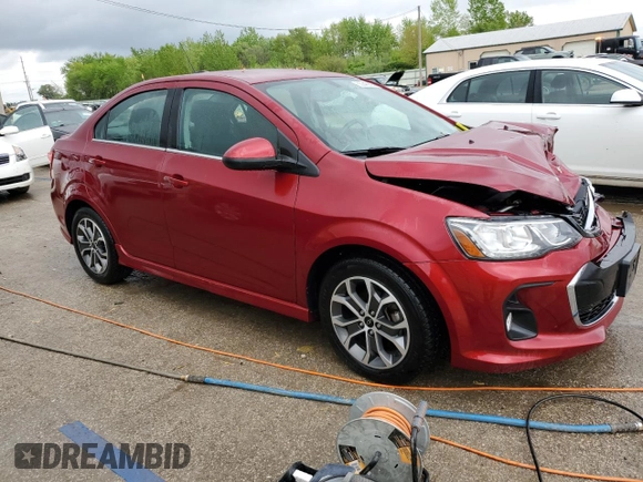 2018 Chevrolet Sonic LT z VIN 1G1JD5SH6J4104665, wystawiony jako Copart lot #55345805 z przebiegiem 45 607 mil mil oraz Szkoda całkowita • Salvage title. Historia ofert i sprzedaży dostępna na DreamBid. Obrazek 4.