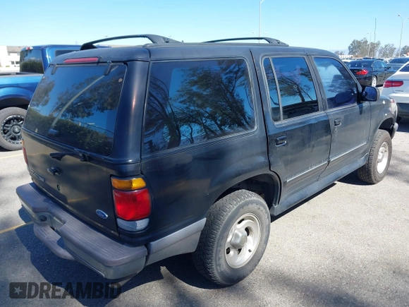 1997 Ford Explorer XL z VIN 1FMDU32E5VUA59508, wystawiony jako IAAI lot #41608736 z przebiegiem 268 377 mil mil oraz . Historia ofert i sprzedaży dostępna na DreamBid. Obrazek 4.