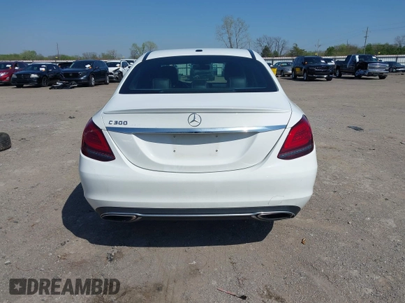 2019 Mercedes-Benz C 300 z VIN 55SWF8DB4KU285419, wystawiony jako IAAI lot #41977720 z przebiegiem 75 156 mil mil oraz . Historia ofert i sprzedaży dostępna na DreamBid. Obrazek 16.