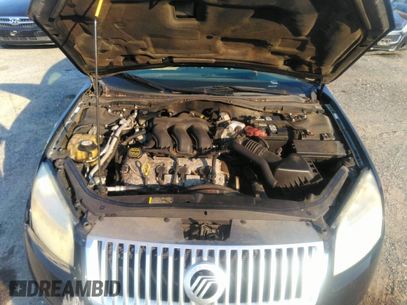 2008 Mercury Milan Premier with VIN 3MEHM081X8R608848, listed as a IAAI auction lot 42804879 with Not provided miles and . Bid and sale history available at DreamBid. Image 10.