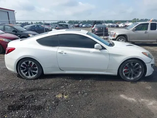 2013 Hyundai Genesis Coupe Premium z VIN KMHHT6KD4DU097582, wystawiony jako IAAI lot #42276696 z przebiegiem 114 934 mil mil oraz . Historia ofert i sprzedaży dostępna na DreamBid. Obrazek 14.