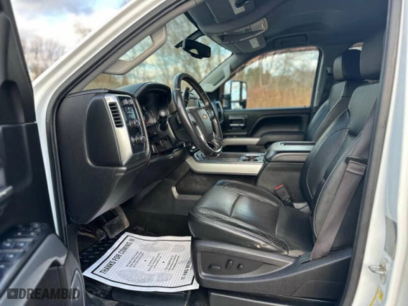 2016 Chevrolet Silverado 3500HD LTZ with VIN 1GC4K0C87GF263042, listed as a Copart auction lot 43293735 with 169,560 mi miles and Clean Title. Bid and sale history available at carsss.com. Image 5.