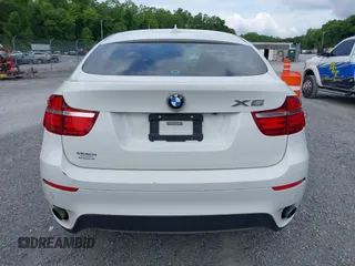 2013 BMW X6 xDrive35i z VIN 5UXFG2C59DL788319, wystawiony jako IAAI lot #42522879 z przebiegiem 158 589 mil mil oraz . Historia ofert i sprzedaży dostępna na DreamBid. Obrazek 16.