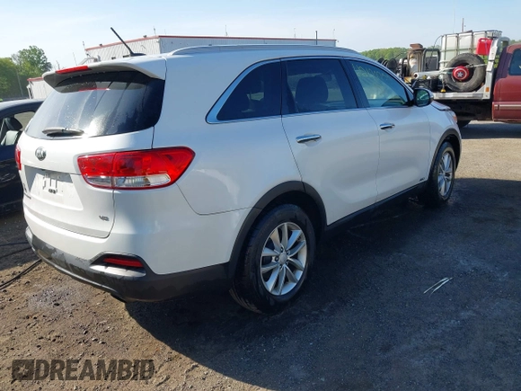 2017 Kia Sorento LX with VIN 5XYPGDA54HG187891, listed as a IAAI auction lot 42122755 with 143,131 mi miles and . Bid and sale history available at carsss.com. Image 4.