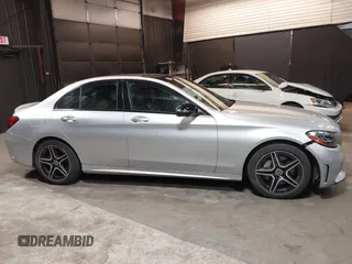 2020 Mercedes-Benz C 300 with VIN WDDWF8EB4LR549336, listed as a IAAI auction lot 41567409 with 19,642 mi miles and . Bid and sale history available at DreamBid. Image 13.
