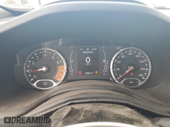 2020 Jeep Renegade Latitude with VIN ZACNJBBB2LPL39688, listed as a Copart auction lot 61492495 with 76,857 mi miles and Salvage title. Bid and sale history available at DreamBid. Image 9.