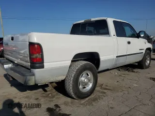 2000 Dodge Ram 2500 with VIN 3B7KC23Z6YG154595, listed as a Copart auction lot 75689054 with 332,564 mi miles and Salvage Title. Bid and sale history available at carsss.com. Image 3.