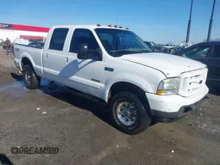 2003 Ford Super Duty F-250 XL with VIN 1FTNW21P83EC44482, listed as a IAAI auction lot 41235461 with 296,533 mi miles. Bid and sale history available at carsss.com. Image 1.