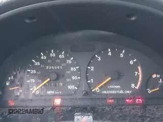 1996 Suzuki Sidekick z VIN JS3TD21V0T4107927, wystawiony jako IAAI lot #41249522 z przebiegiem 225 665 mil mil oraz . Historia ofert i sprzedaży dostępna na DreamBid. Obrazek 7.