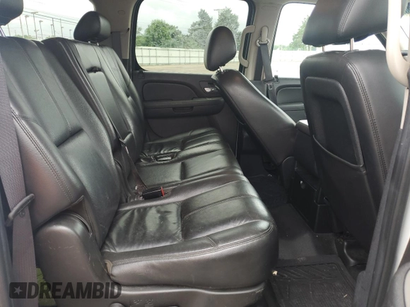 2011 Chevrolet Suburban Commercial with VIN 1GNSK5E33BR312726, listed as a Copart auction lot 61437945 with 190,441 mi miles and Clean title. Bid and sale history available at DreamBid. Image 11.