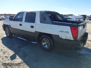 2005 Chevrolet Avalanche Z71 with VIN 3GNEK12Z65G199826, listed as a IAAI auction lot 41366407 with 1 mi miles. Bid and sale history available at carsss.com. Image 3.