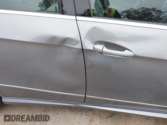 2013 Mercedes-Benz E 350 Luxury with VIN WDDHF5KB7DA700004, listed as a IAAI auction lot 42174241 with 146,541 mi miles and . Bid and sale history available at DreamBid. Image 17.