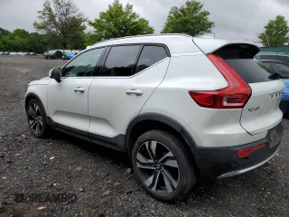 2025 Volvo XC40 Plus Bright Theme с VIN YV4L12UE3S2503506, выставлен на аукционе Copart как лот 58265625 с пробегом 12 667 миль миль и Чистый • Clean title. История ставок и продаж доступна на DreamBid. Изображение 2.