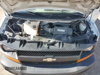 2007 Chevrolet Express Cargo z VIN 1GCFG15X571120155, wystawiony jako Copart lot #60756575 z przebiegiem 209 938 mil mil oraz Nie do naprawy • Non repairable. Historia ofert i sprzedaży dostępna na DreamBid. Obrazek 12.