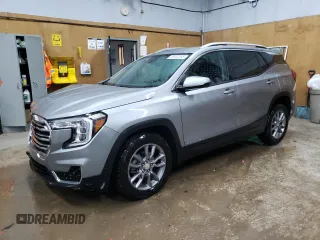 2024 GMC Terrain SLT z VIN 3GKALVEG1RL263925, wystawiony jako Copart lot #49842095 z przebiegiem 10 657 mil mil oraz Szkoda całkowita • Salvage title. Historia ofert i sprzedaży dostępna na DreamBid. Obrazek 1.