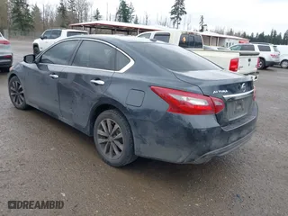 2018 Nissan Altima 2.5 SL with VIN 1N4AL3AP2JC210596, listed as a IAAI auction lot 41852215 with 100,540 mi miles. Bid and sale history available at carsss.com. Image 3.