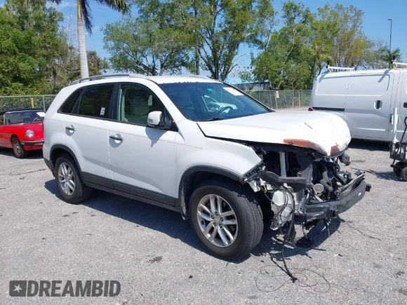 2015 Kia Sorento LX with VIN 5XYKT3A67FG657336, listed as a IAAI auction lot 41761446 with 73,123 mi miles. Bid and sale history available at carsss.com. Image 1.