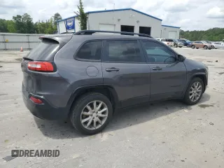 2018 Jeep Cherokee Latitude with VIN 1C4PJLCX0JD587753, listed as a Copart auction lot 54054545 with 128,194 mi miles and Salvage Title. Bid and sale history available at DreamBid. Image 3.