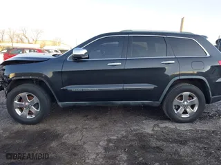 2011 Jeep Grand Cherokee Limited with VIN 1J4RR5GG6BC580766, listed as a IAAI auction lot 41618505 with 230,000 mi miles. Bid and sale history available at carsss.com. Image 13.