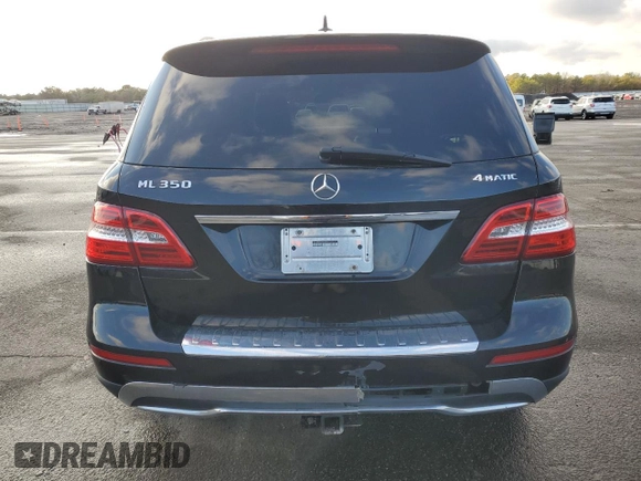 2014 Mercedes-Benz M 350 z VIN 4JGDA5HB5EA407939, wystawiony jako Copart lot #82203844 z przebiegiem 121 143 mil mil oraz Szkoda całkowita • Salvage title. Historia ofert i sprzedaży dostępna na DreamBid. Obrazek 6.