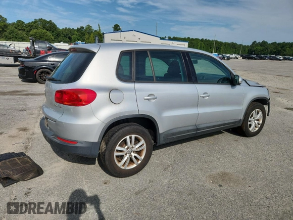 2012 Volkswagen Tiguan S с VIN WVGAV7AXXCW606008, выставлен на аукционе Copart как лот 62232655 с пробегом 184 316 миль миль и Списание • Salvage title. История ставок и продаж доступна на DreamBid. Изображение 3.