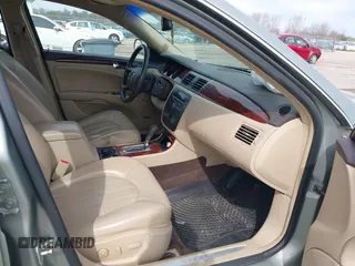2007 Buick Lucerne CXL with VIN 1G4HD57297U115688, listed as a IAAI auction lot 42016940 with 171,759 mi miles and . Bid and sale history available at DreamBid. Image 5.
