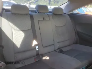 2014 Hyundai Elantra z VIN KMHDH6AH3EU028324, wystawiony jako Copart lot #71984904 z przebiegiem 153 546 mil mil oraz Szkody całkowita. Historia ofert i sprzedaży dostępna na DreamBid. Obrazek 10.