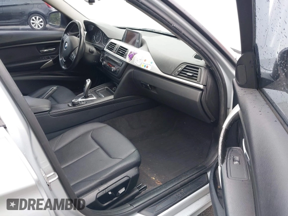 2013 BMW 3 Series 328i with VIN WBA3C1C51DF438981, listed as a IAAI auction lot 41741049 with 135,499 mi miles. Bid and sale history available at carsss.com. Image 5.