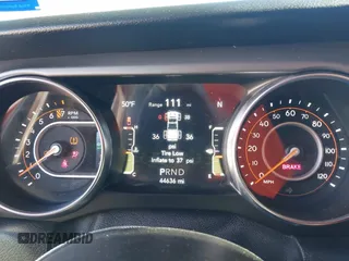 2021 Jeep Gladiator Freedom z VIN 1C6HJTAG7ML609661, wystawiony jako IAAI lot #41410756 z przebiegiem 44 636 mil mil oraz . Historia ofert i sprzedaży dostępna na DreamBid. Obrazek 7.
