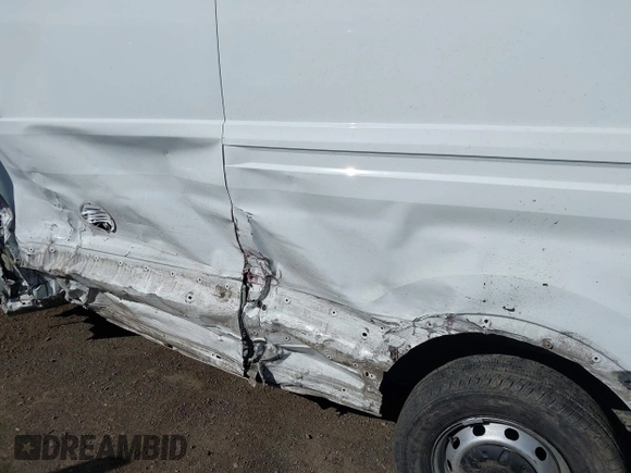 2016 Ford Transit with VIN 1FTBW2CM8GKA02613, listed as a IAAI auction lot 41990624 with 177,933 mi miles and . Bid and sale history available at carsss.com. Image 6.
